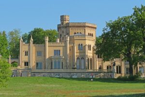 Pixabay – von Dirkek„Castle, Park, Potsdam“, unter Pixabay Content License frei verwendbar (2022).