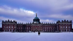new-palace-7148043_1280